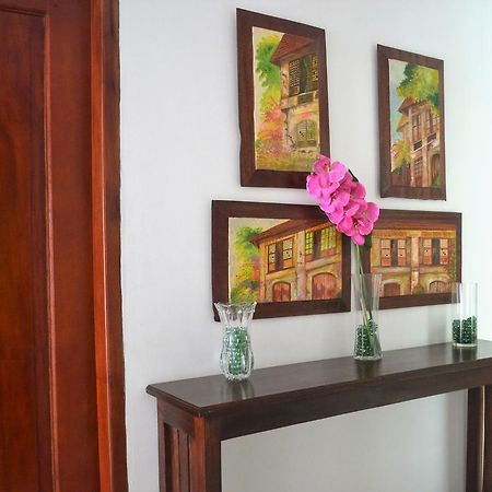 Hotel Lola Natividad Виган Екстериор снимка